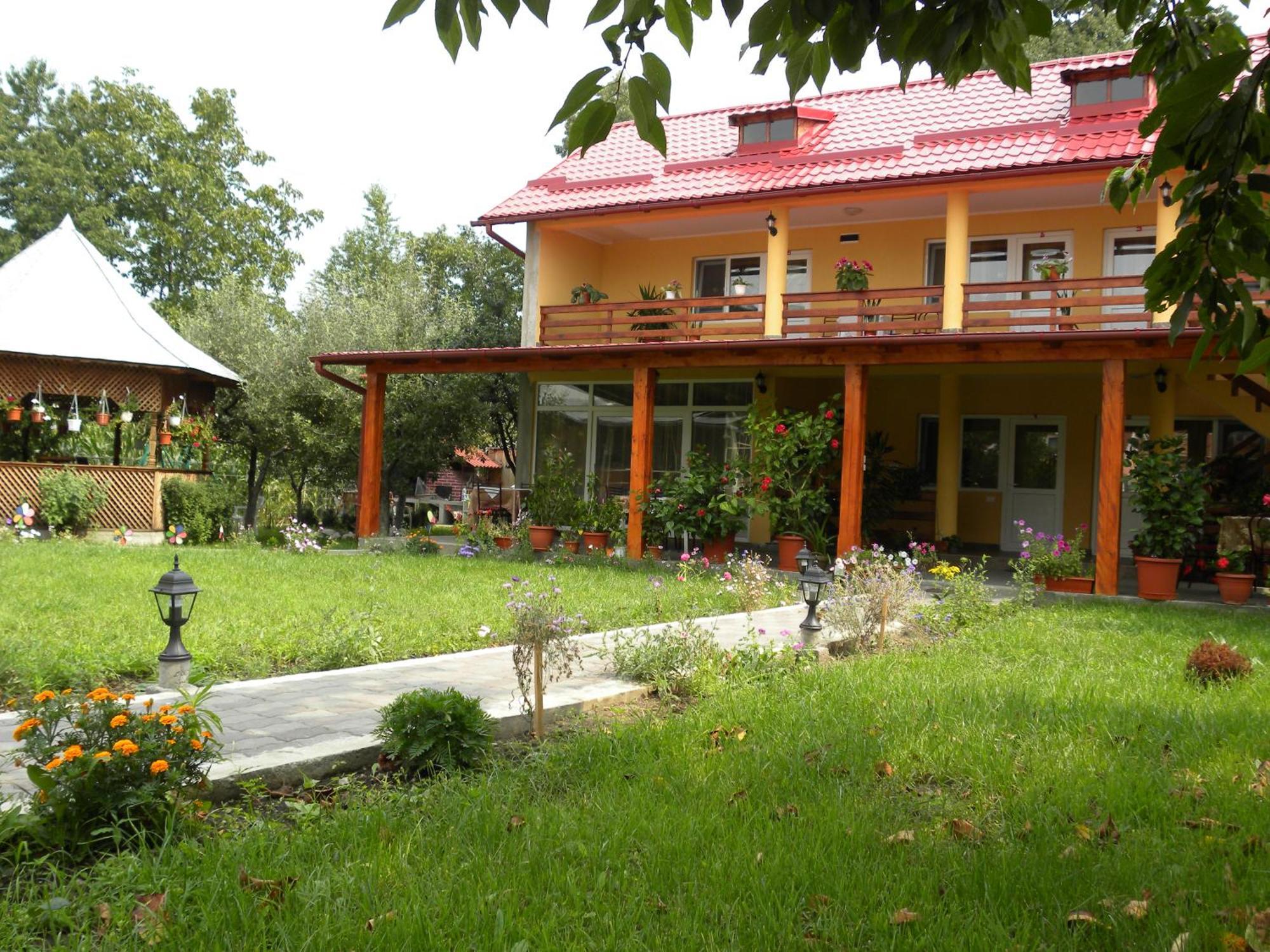 Pensiunea Criveanu Horezu Exterior photo